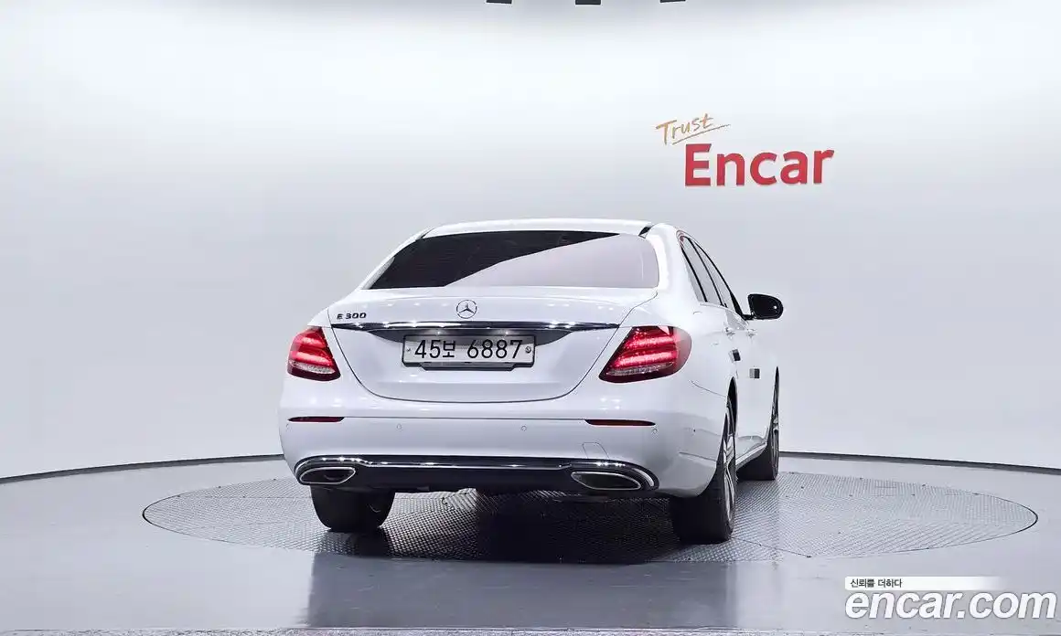 Mercedes-Benz E-Class 2019 2.0 Автомат в Москве № 161397, фото 7