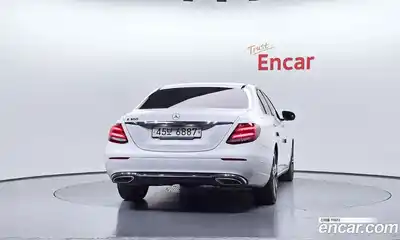 Mercedes-Benz E-Class 2019 2.0 Автомат в Москве № 161397, миниатюра 7