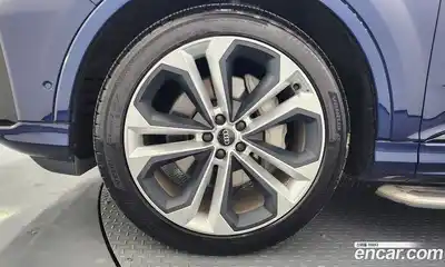 Audi Q7 2022 3.0 Автомат в Москве № 163007, миниатюра 2