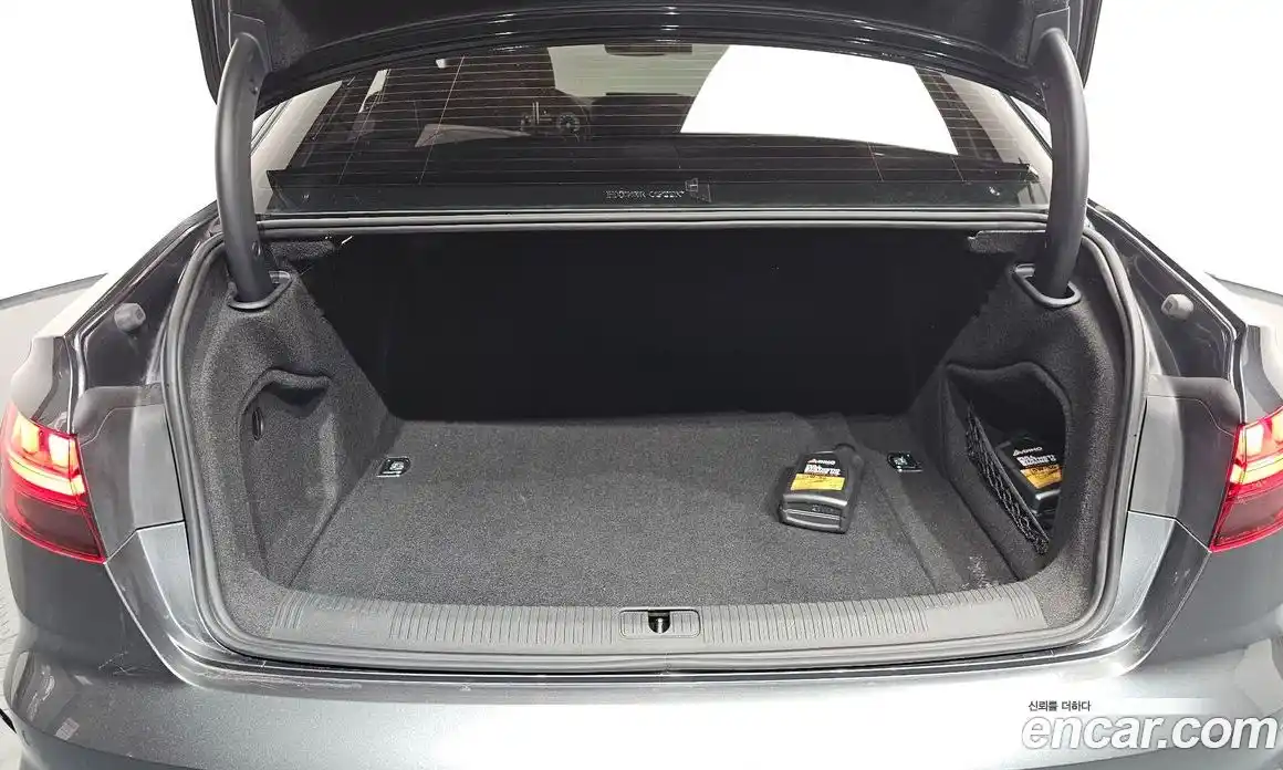 Audi A4 2021 2.0 Автомат в Москве № 163300, фото 1