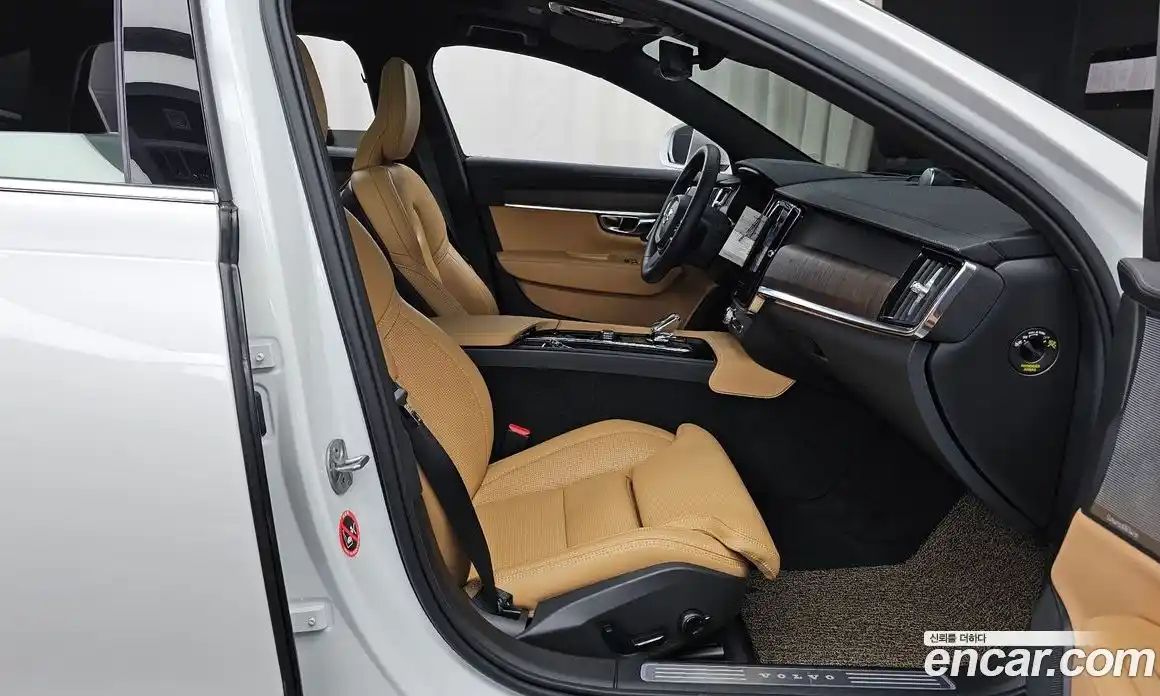 Volvo S90 2024 2.0 Автомат в Москве № 164238, фото 11