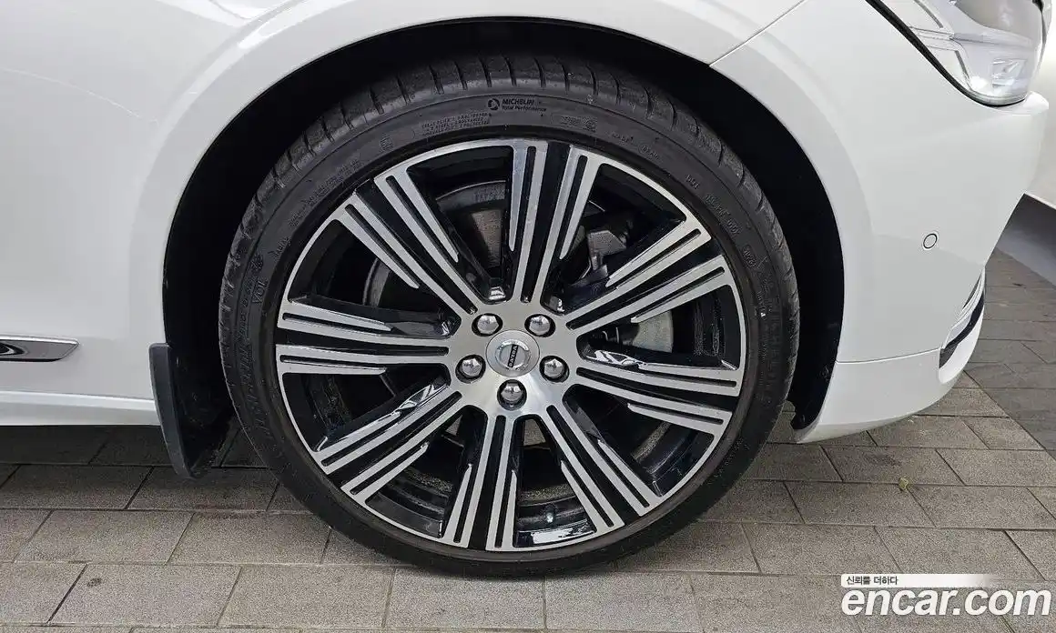 Volvo S90 2024 2.0 Автомат в Москве № 164238, фото 5