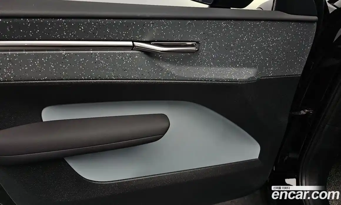 Volvo EX30 2025 0.2 Автомат в Москве № 164254, фото 17