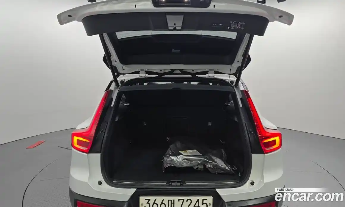 Volvo XC40 2020 2.0 Автомат в Москве № 164708, фото 14