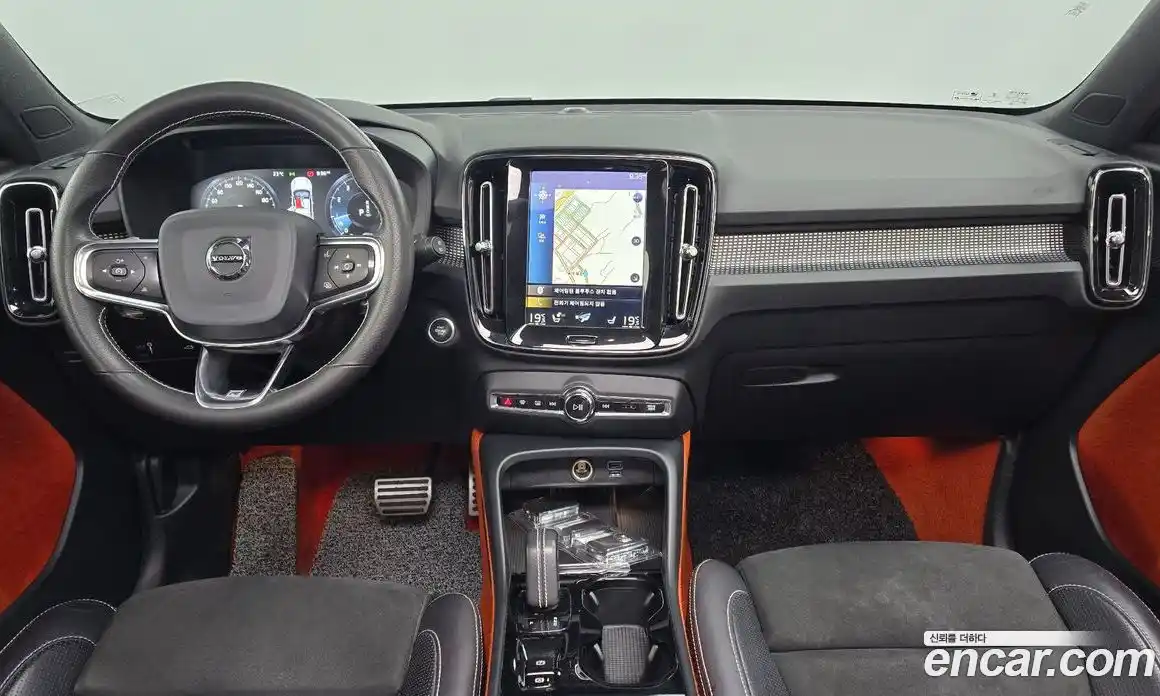 Volvo XC40 2020 2.0 Автомат в Москве № 164708, фото 3