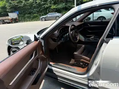 Porsche Taycan 2024 Автомат в Москве № 165004, миниатюра 9