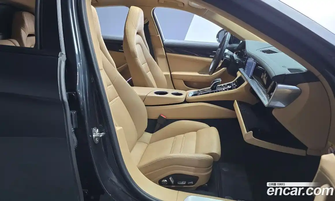 Porsche Panamera 2018 3.0 Автомат в Москве № 165413, фото 11