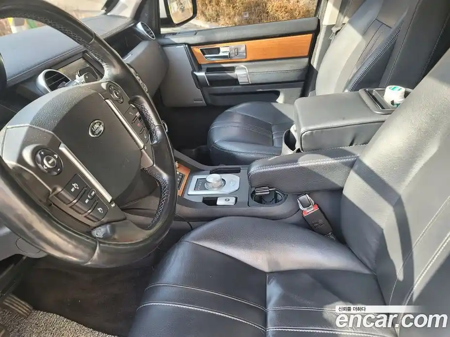 Land Rover Discovery 2015 3.0 Автомат в Москве № 166906, фото 7