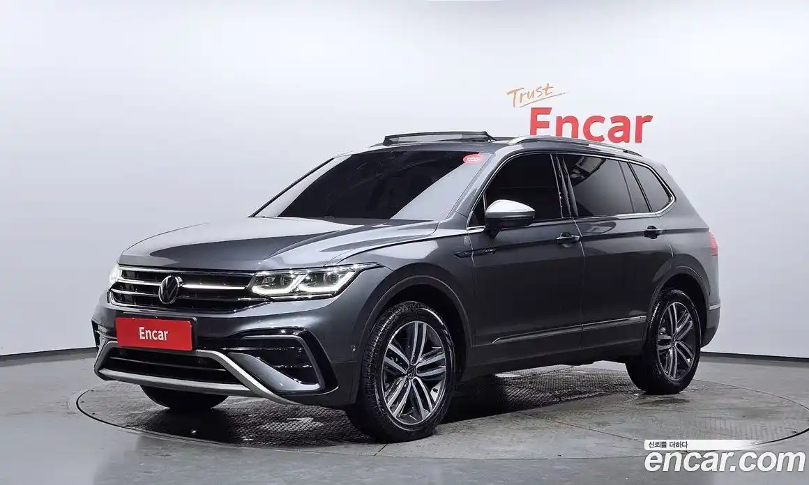 Volkswagen Tiguan 2023 2.0 Автомат в Москве № 168705, фото 14