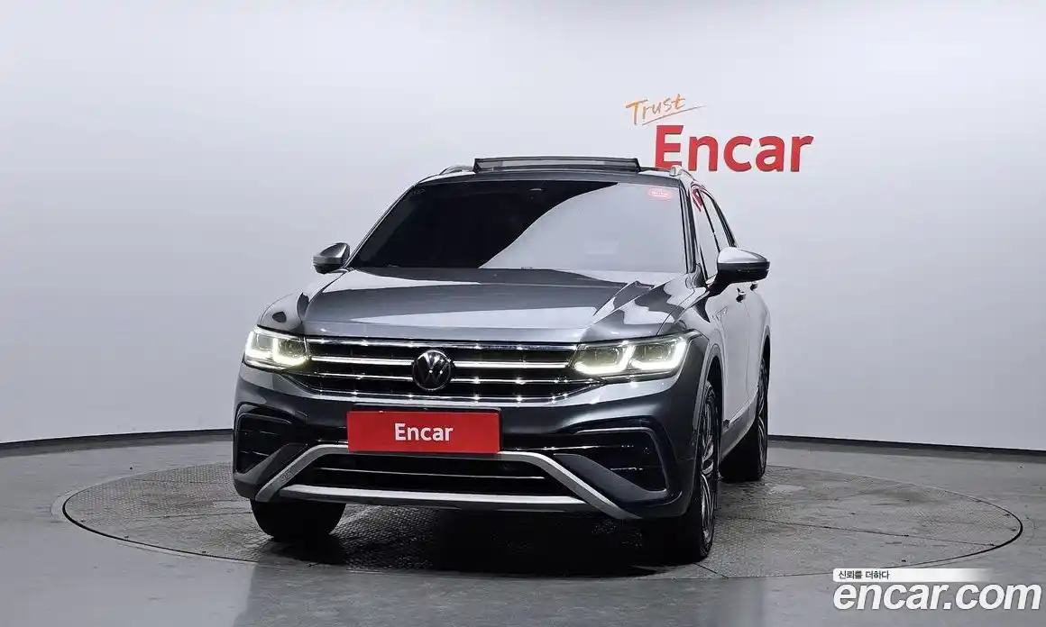 Volkswagen Tiguan 2023 2.0 Автомат в Москве № 168705, фото 8