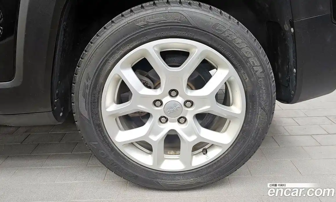 Jeep Renegade 2016 2.4 Автомат в Москве № 169691, фото 3