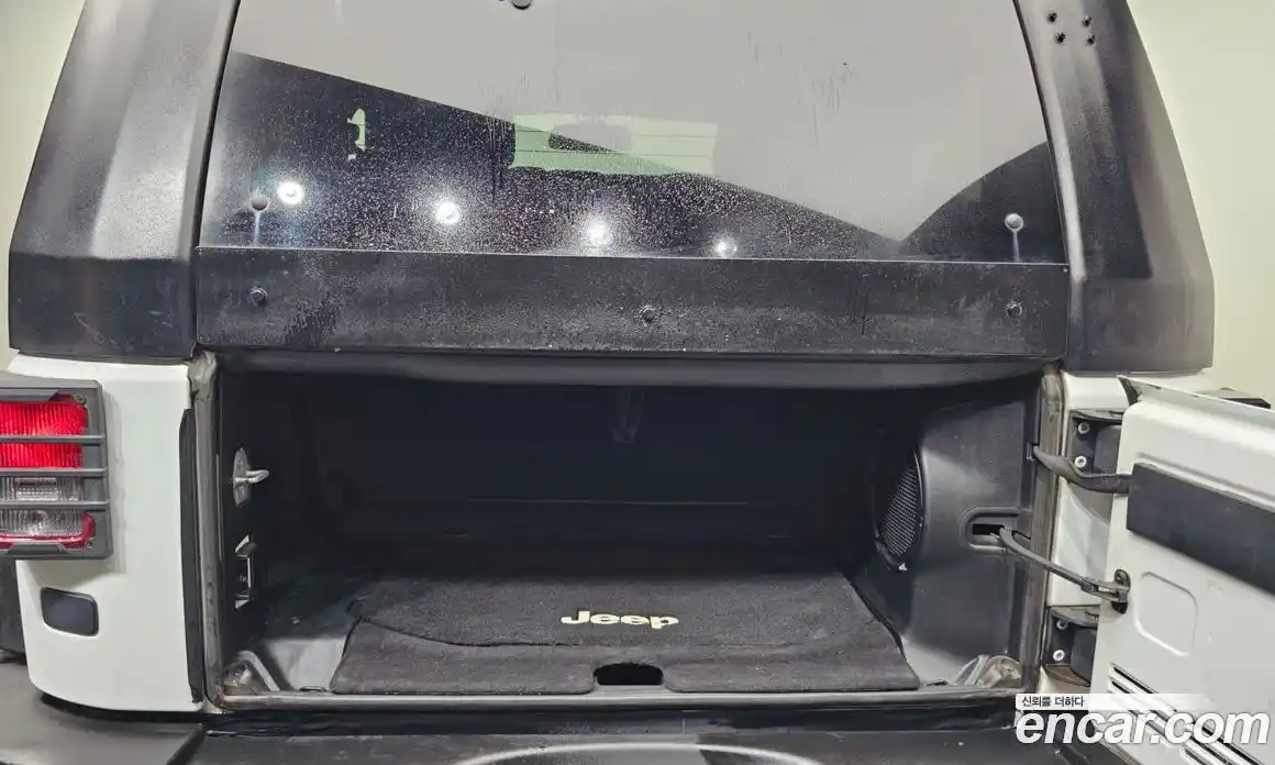 Jeep Wrangler 2013 3.6 Автомат в Москве № 169735, фото 14