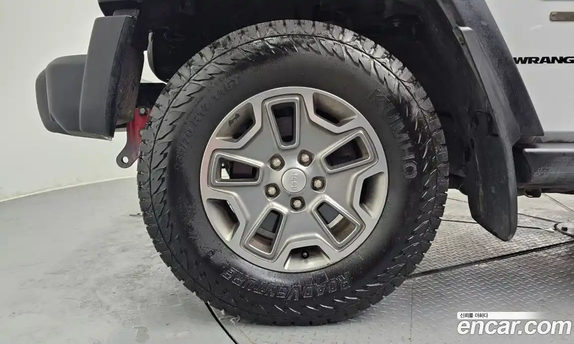 Jeep Wrangler 2013 3.6 Автомат в Москве № 169735, фото 19