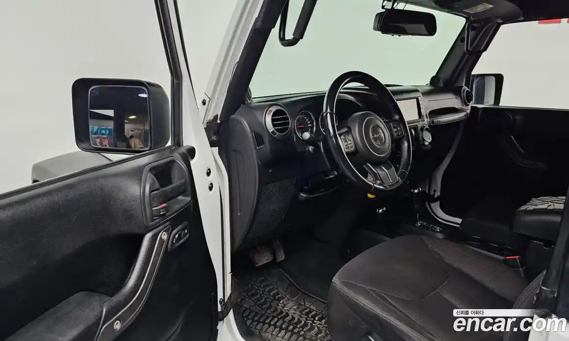 Jeep Wrangler 2013 3.6 Автомат в Москве № 169735, фото 8