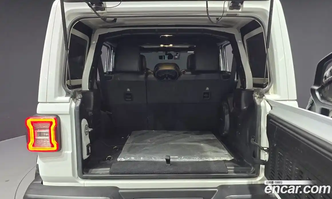 Jeep Wrangler 2021 2.0 Автомат в Москве № 169866, фото 12