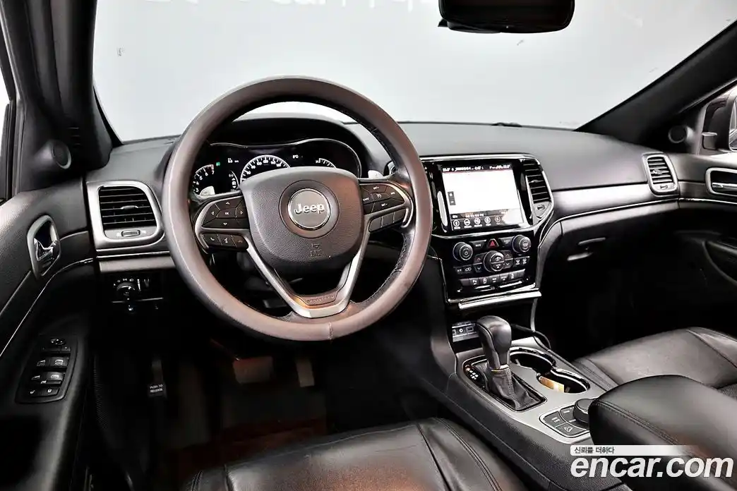 Jeep Cherokee 2020 3.6 Автомат в Москве № 170061, фото 16