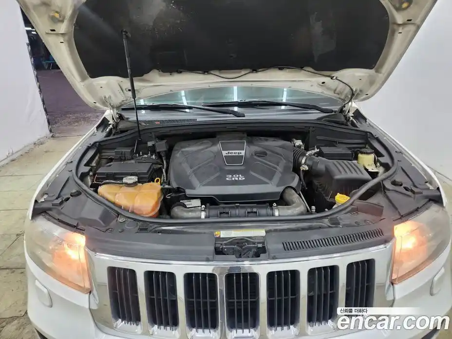 Jeep Cherokee 2013 3.0 Автомат в Москве № 170112, фото 14