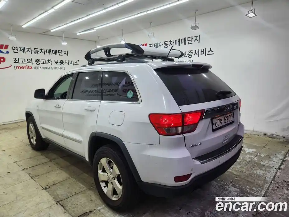 Jeep Cherokee 2013 3.0 Автомат в Москве № 170112, фото 16