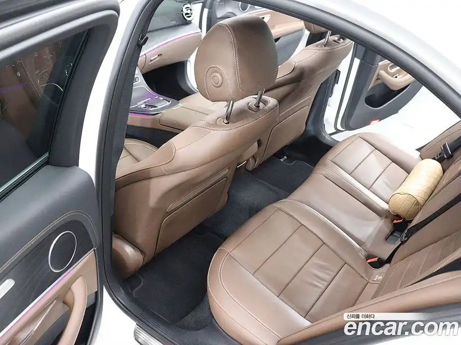 Mercedes-Benz E-Class 2023 2.0 Автомат в Москве № 174685, фото 15