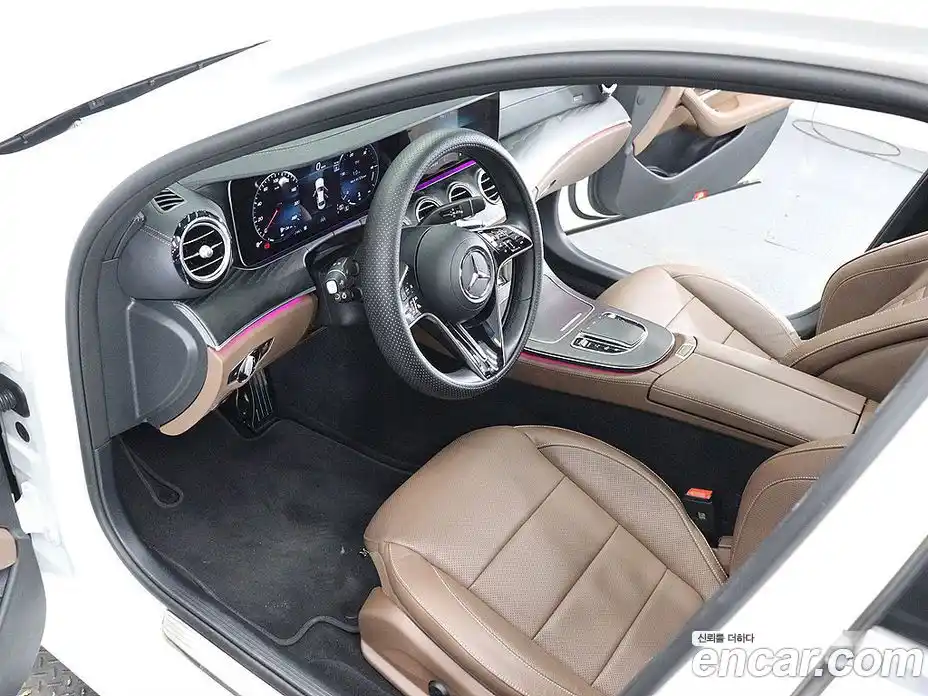 Mercedes-Benz E-Class 2023 2.0 Автомат в Москве № 174685, фото 16