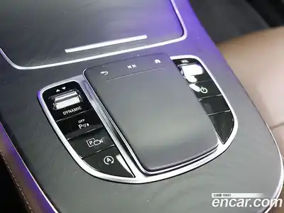 Mercedes-Benz E-Class 2023 2.0 Автомат в Москве № 174685, миниатюра 9