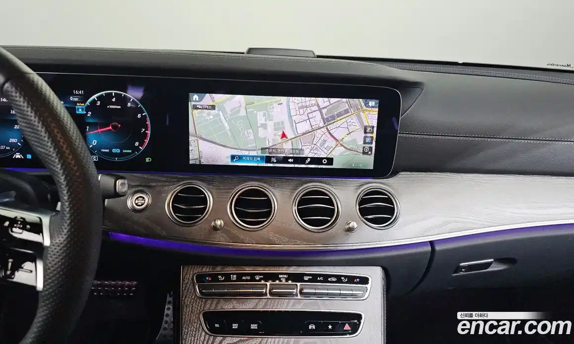 Mercedes-Benz E-Class 2023 2.0 Автомат в Москве № 175261, фото 14