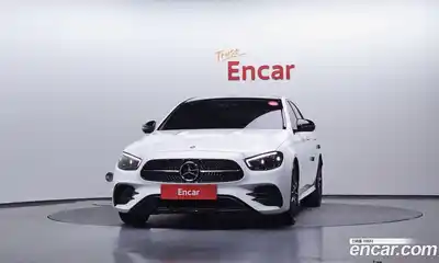 Mercedes-Benz E-Class 2023 2.0 Автомат в Москве № 175261, миниатюра 3