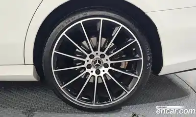 Mercedes-Benz E-Class 2023 2.0 Автомат в Москве № 175261, миниатюра 5