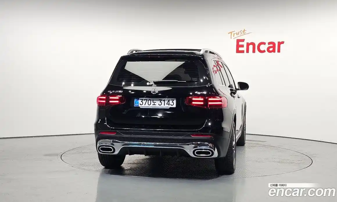 Mercedes-Benz GLB-Class 2024 2.0 Автомат в Москве № 175889, фото 10