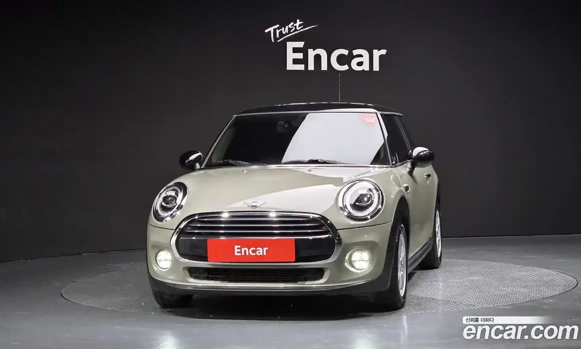Mini Cooper 2019 1.5 Автомат в Москве № 179507, фото 3