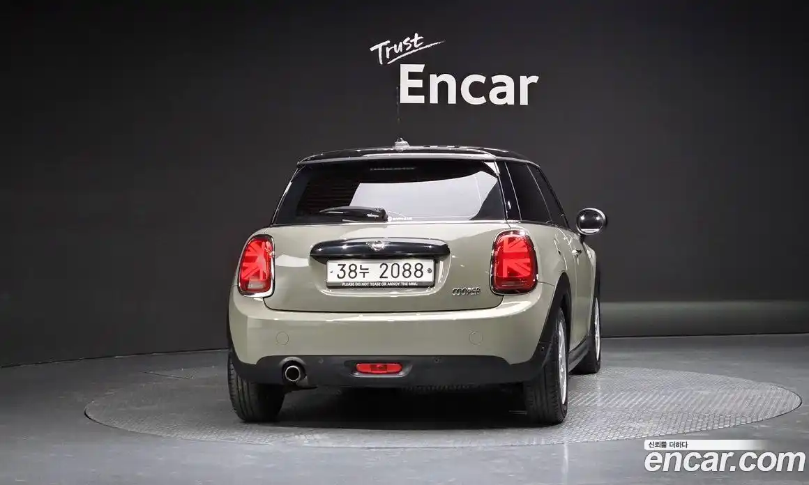 Mini Cooper 2019 1.5 Автомат в Москве № 179507, фото 4