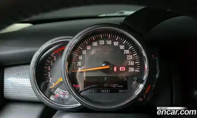 Mini Cooper 2019 1.5 Автомат в Москве № 179507, миниатюра 8