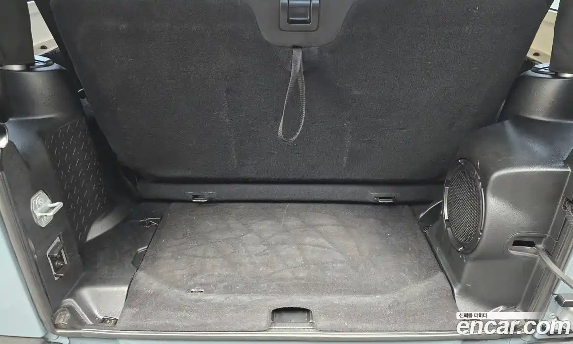 Jeep Wrangler 2014 2.8 Автомат в Москве № 182046, фото 19