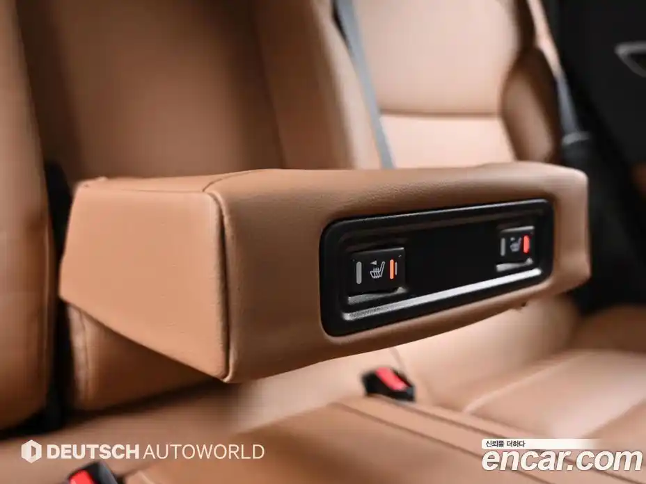 Renault QM6 2024 2.0 Автомат в Москве № 185340, фото 16