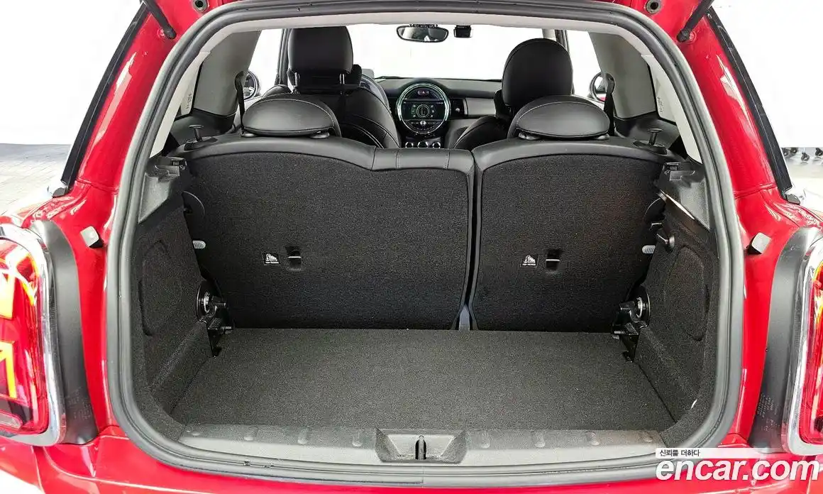 Mini Cooper 2021 1.5 Автомат в Москве № 186211, фото 3