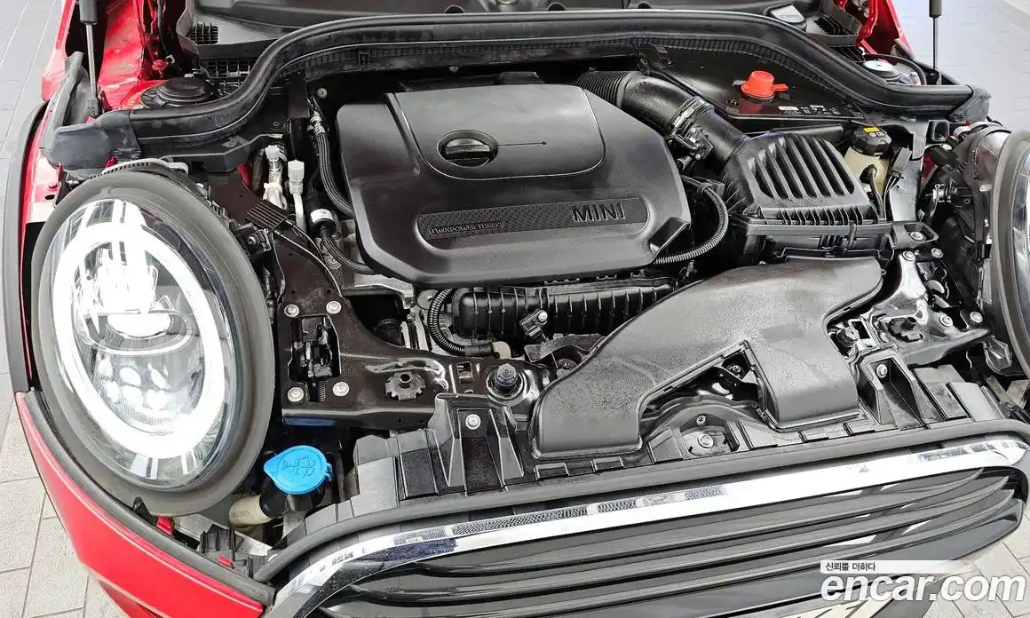 Mini Cooper 2021 1.5 Автомат в Москве № 186211, фото 5