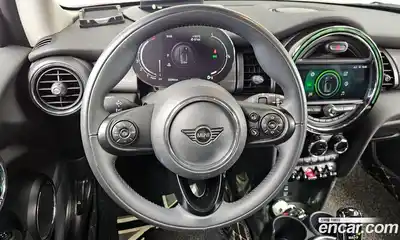 Mini Cooper 2021 1.5 Автомат в Москве № 186211, миниатюра 8