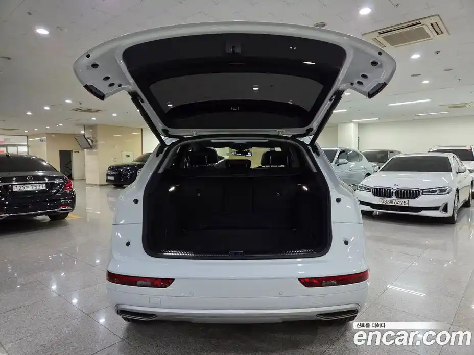 Audi Q5 2020 2.0 Автомат в Москве № 190391, фото 19