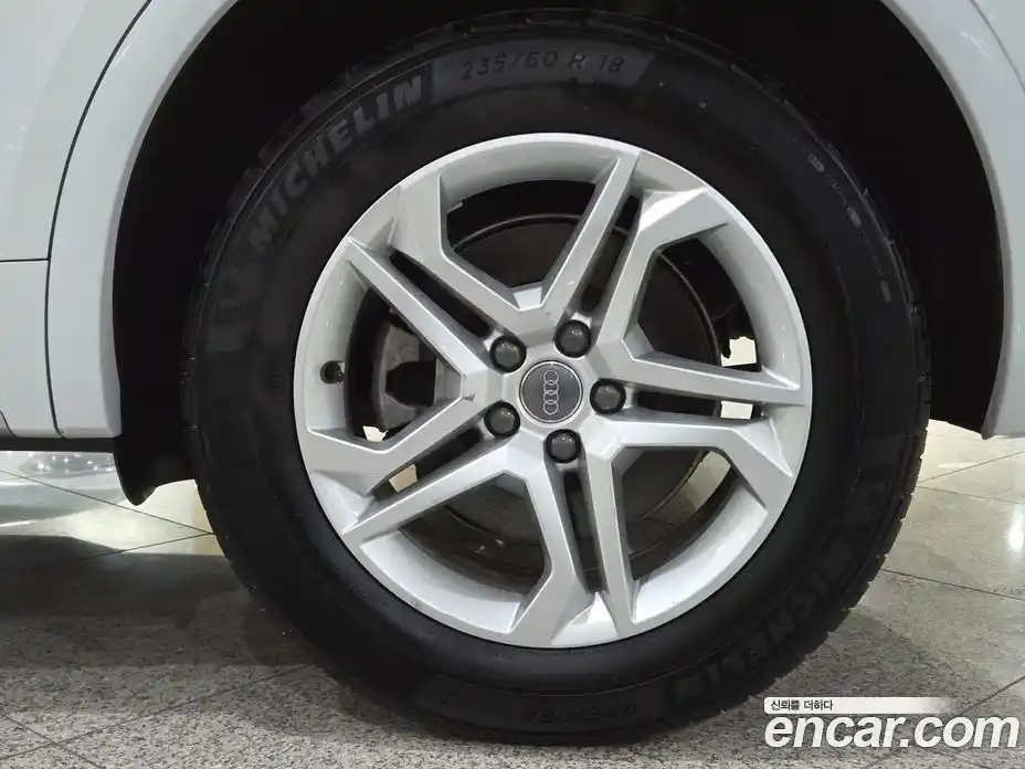 Audi Q5 2020 2.0 Автомат в Москве № 190391, фото 20