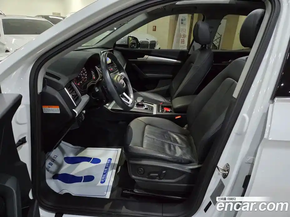 Audi Q5 2020 2.0 Автомат в Москве № 190391, фото 6