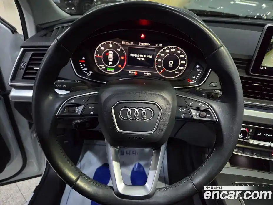 Audi Q5 2020 2.0 Автомат в Москве № 190391, фото 9