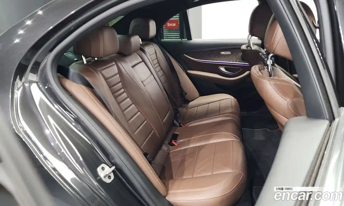 Mercedes-Benz E-Class 2021 1.9 Автомат в Москве № 194009, фото 16