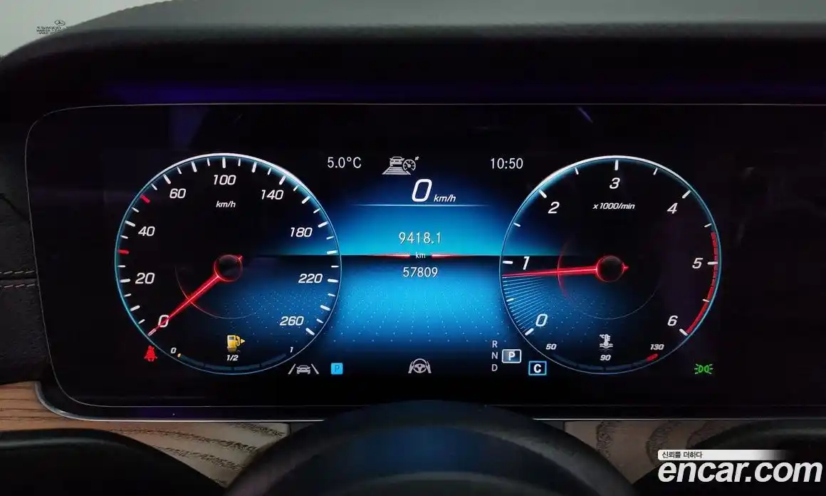 Mercedes-Benz E-Class 2021 1.9 Автомат в Москве № 194009, фото 20