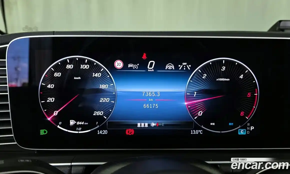 Mercedes-Benz GLE-Class 2024 2.0 Автомат в Москве № 194408, фото 12