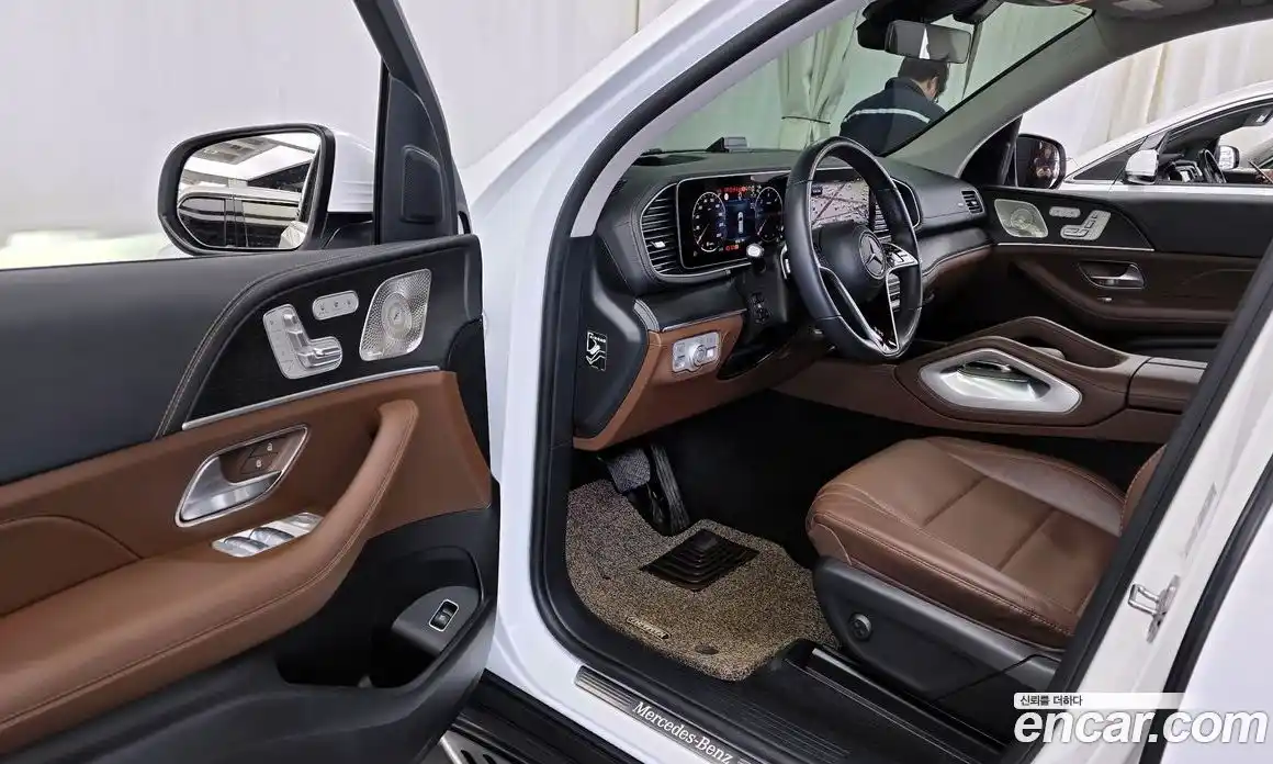 Mercedes-Benz GLE-Class 2024 2.0 Автомат в Москве № 194408, фото 13