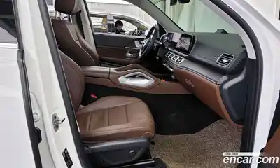 Mercedes-Benz GLE-Class 2024 2.0 Автомат в Москве № 194408, миниатюра 2