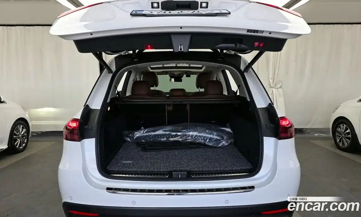 Mercedes-Benz GLE-Class 2024 2.0 Автомат в Москве № 194408, фото 3