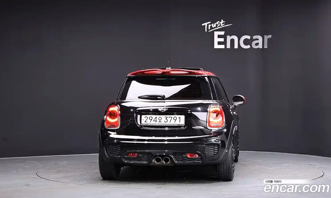 Mini Cooper 2018 2.0 Автомат в Москве № 198407, фото 3