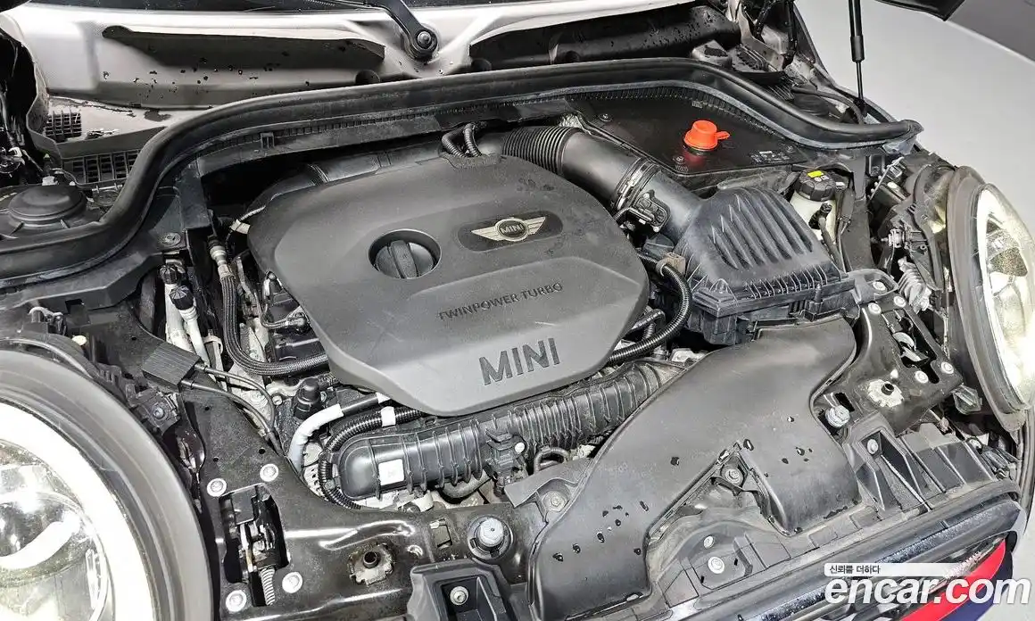 Mini Cooper 2018 2.0 Автомат в Москве № 198407, фото 5