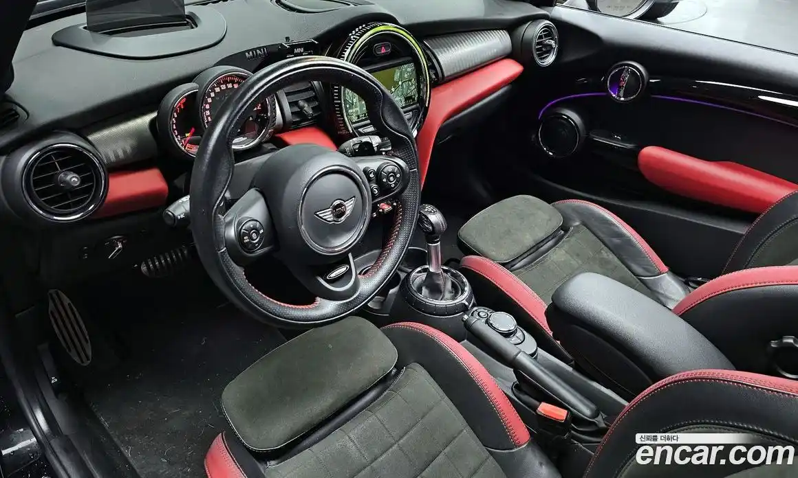 Mini Cooper 2018 2.0 Автомат в Москве № 198407, фото 6